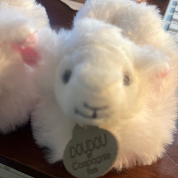 Doudou et Compagnie Paris White Lamb Baby Booties With Rattle Newborn - Picture 6 of 7